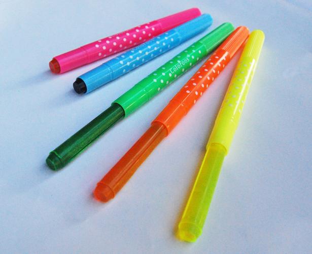 固体荧光笔蜡笔 标记笔 荧光棒 5色彩色果冻旋转涂鸦笔 - 美术用品
